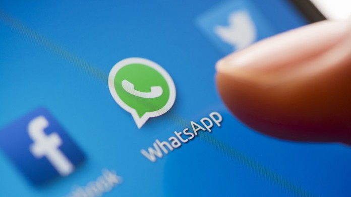 messaggi, whatsapp, tradimento